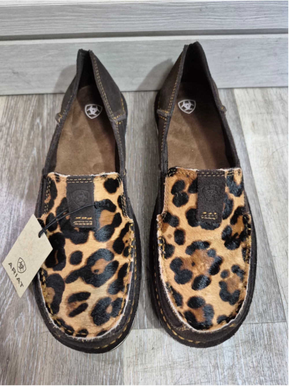 Women's Ariat Flats & Loafers Brown and Tan Leopard Print Shoes sz 10